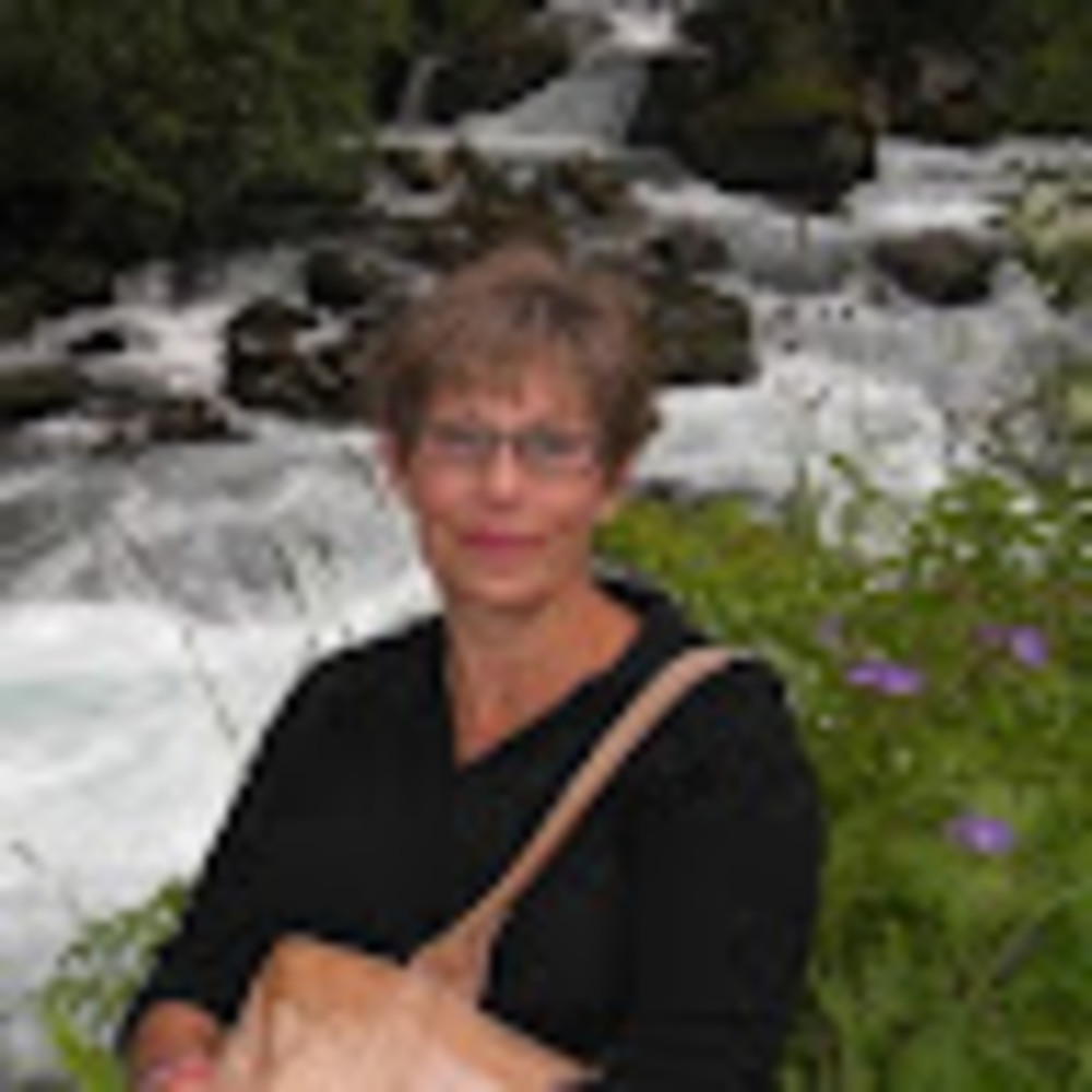 Meet your Posher, Nancy